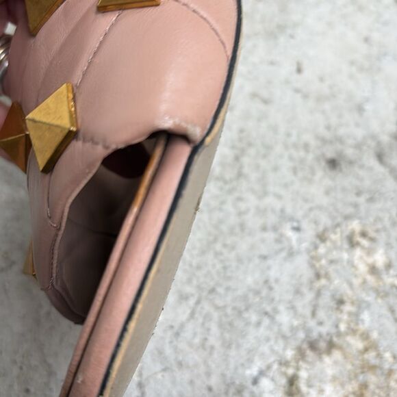 VALENTINO Garavani Pink Leather Gold Roman stud  Sandals Size 38 - Picture 7 of 14